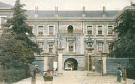 1873（明治6）年創建の横浜税関初代庁舎