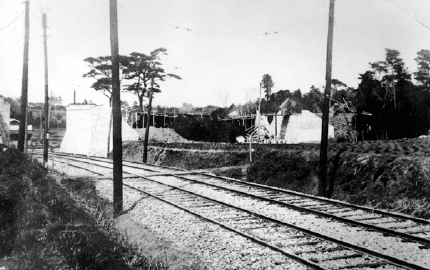 玉川電鉄と小田原急行鉄道の立体交差工事（戦前）